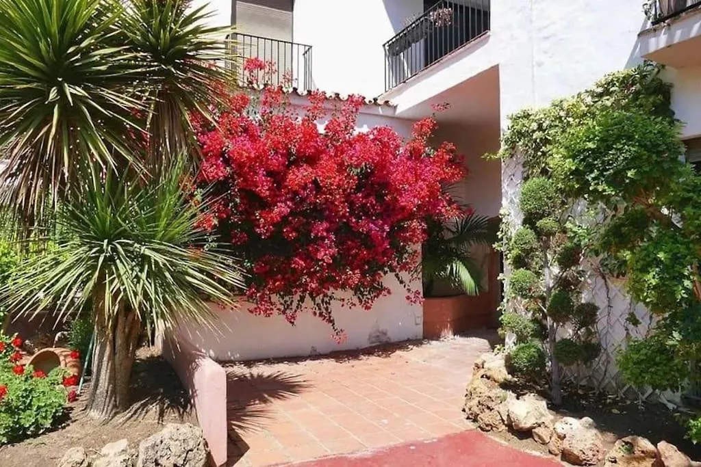 Caprichoso Apartamento En El Corazon De Puerto Banus Марбелья Апартаменты