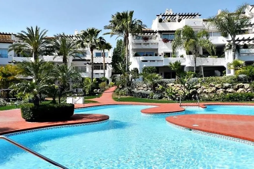 Caprichoso Apartamento En El Corazon De Puerto Banus Marbella